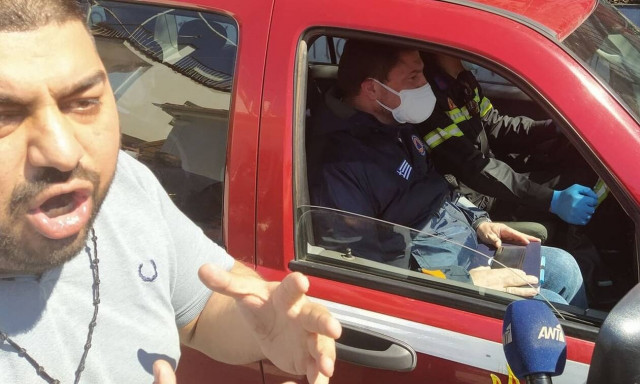 Κορονοϊός - Λάρισα: O Χαρδαλιάς τα «άκουσε» από τους Ρομά - «Γιατί μας έχετε σε καραντίνα;»