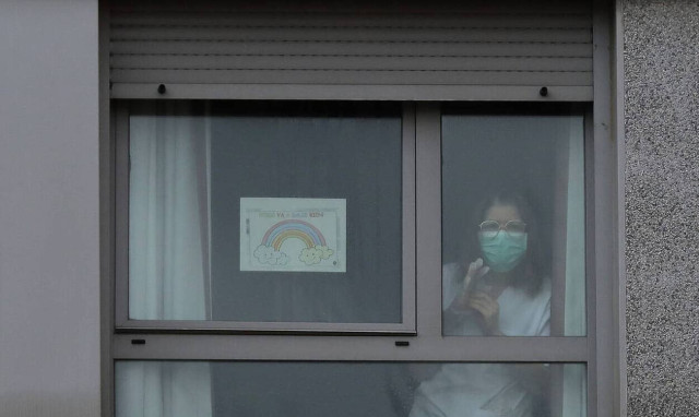 Κορονοϊός: Συγκινεί 65χρονη που βγήκε θετική στον ιό μετά το ταξίδι στους Άγιους Τόπους