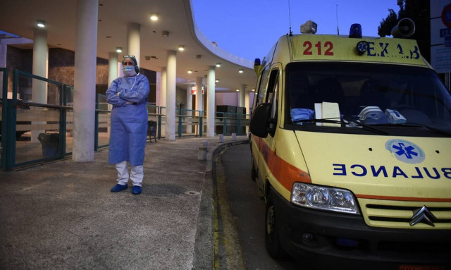 Friday: Confirmed coronavirus cases in Greece reach 2,011 - 56 new cases, 4 new deaths in last 24hrs