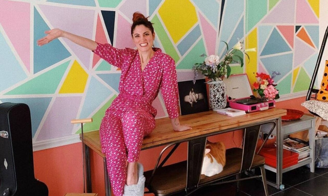 Η Μαίρη Συνατσάκη δίνει την πιο περίεργη συμβουλή για καραντίνα (video)