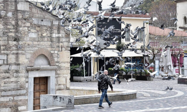 Κορονοϊός - Οδηγίες από τον Τσιόδρα για το περπάτημα: Τι πρέπει να κάνουμε για να μην κινδυνεύουμε