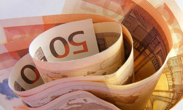 Δώρο Πάσχα 2020: Ποιοι θα το πάρουν - Υπολογίστε το ποσό