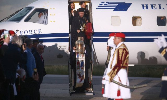 Κορονοϊός - Πάσχα: Έτσι θα φτάσει το Άγιο Φως στην Ελλάδα