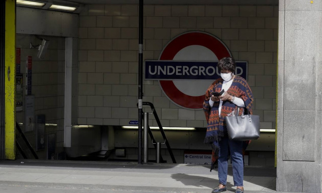 Κορονοϊός – Βρετανία: Είναι νωρίς για να αλλάξουν τα μέτρα δήλωσε ο υπουργός Εξωτερικών