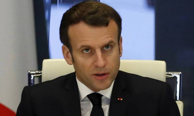 Κορονοϊός: Εξοργισμένοι οι πολίτες με Μακρόν - Βίντεο τον δείχνει να επιπλήττει εξαντλημένη νοσοκόμα