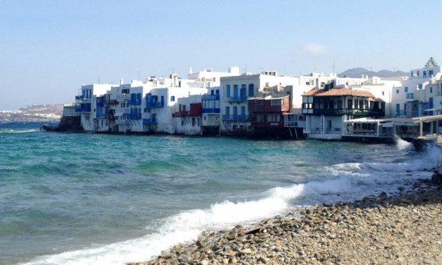 Μύκονος: Κοίταξαν στην παραλία και «πάγωσαν» - Αυτό σίγουρα δεν το έχετε ξαναδεί