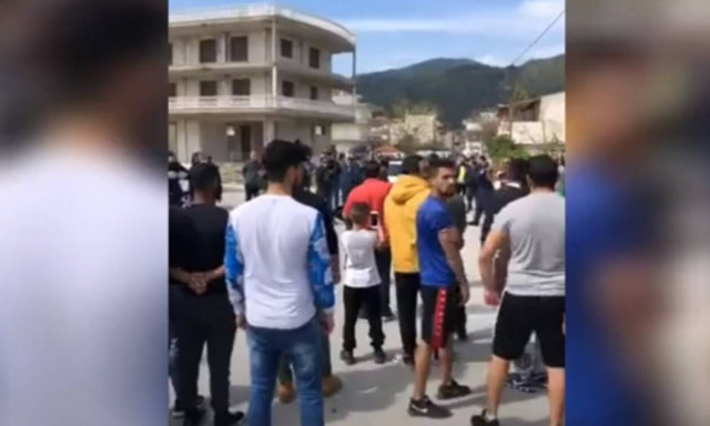 Κορονοϊός - Ξάνθη: Ένταση στον οικισμό Ρομά στο Δροσερό - Φώναζαν ότι δεν έχουν κρούσματα