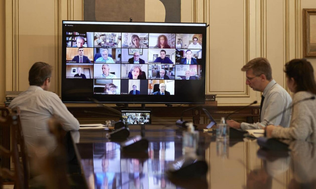 Κορονοϊός: Τηλεδιάσκεψη Μητσοτάκη με επιστήμονες για τις εξελίξεις στη μελέτη του Covid-19