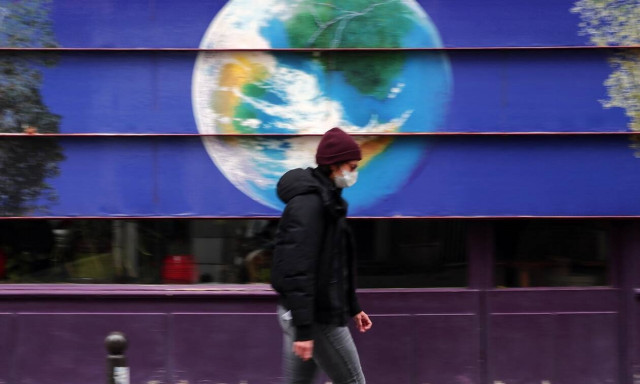 Η Ευρώπη επιστρέφει στην προ κορονοϊού ζωή: Ποιες χώρες χαλάρωσαν τα μέτρα - Το σχέδιο της Κομισιόν