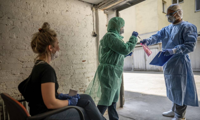 Kορονοϊός Γερμανία: Το Βερολίνο στηρίζει τον ΠΟΥ και το «απίστευτα σημαντικό έργο» του