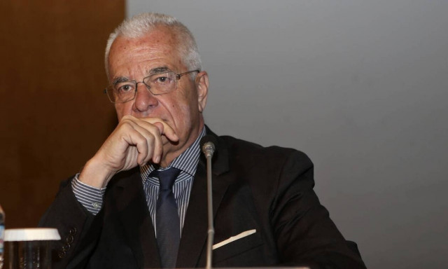 Κορονοϊός - Γιάννης Πρετεντέρης: Ο ιός δεν έχει κανόνες, ούτε δεδομένα