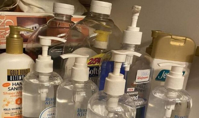 Απίστευτο: Δείτε τι βρήκαν καθαρίζοντας το σπίτι τους λόγω καραντίνας