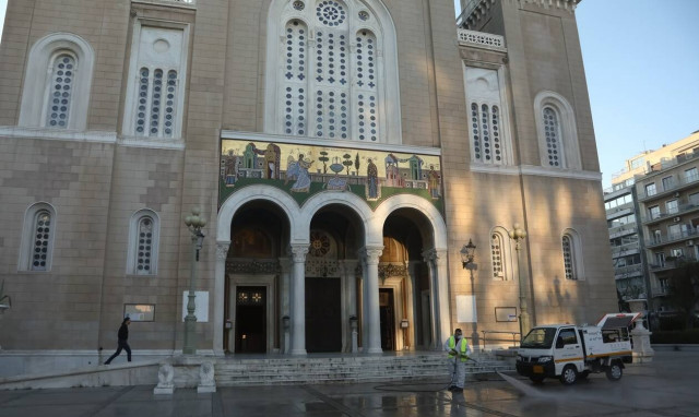 Απαγόρευση κυκλοφορίας - Εκκλησίες: Παράταση στο «λουκέτο» - Δείτε μέχρι πότε