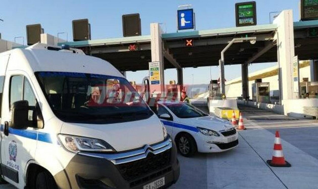 Ολύμπια Οδός: Μπλόκα στους απείθαρχους στα Διόδια Αραχωβιτίκων (pics)