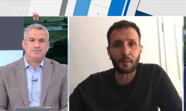 Συγκινεί ο Δημήτρης Μπάσης: Μου λείπει η μητέρα μου -  Οι δύσκολες στιγμές στην καραντίνα (vid)