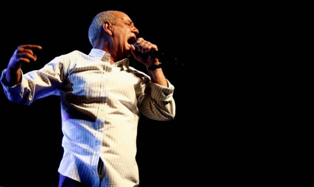 Σαν σήμερα το 2012 έφυγε από τη ζωή ο Δημήτρης Μητροπάνος