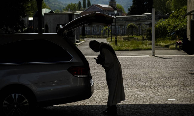 Κορονοϊός - Ιταλία: 575 νεκροί σε ένα 24ωρο - 3.493 νέα κρούσματα