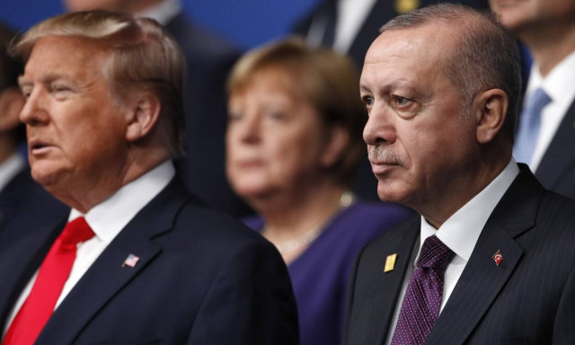 Κορονοϊός: Τραμπ και Ερντογάν συμφώνησαν για «στενή συνεργασία» κατά των απειλών της πανδημίας
