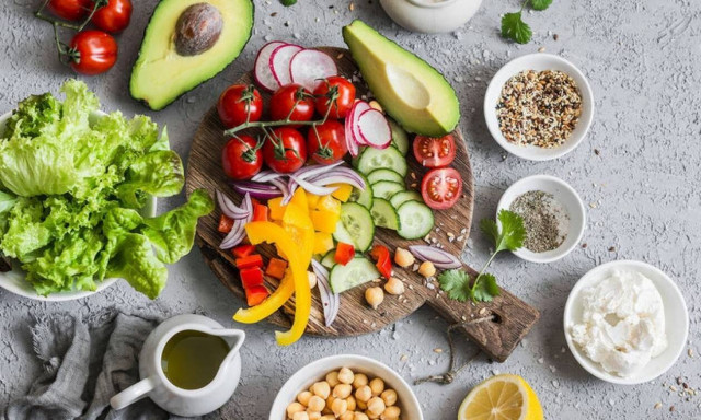 Κορονοϊός - Τσιόδρας: Τα τρόφιμα που προτείνει για όσο διαρκεί η καραντίνα