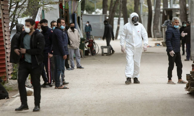 Κορονοϊός: Κρούσμα με έγκυο σε ξενοδοχείο με μετανάστες – Σπεύδουν Χαρδαλιάς, Τσιόδρας, Μηταράκης