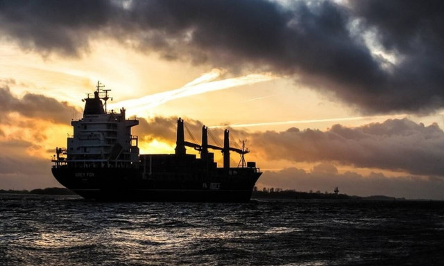 Πετρέλαιο: Πτώση ρεκόρ της ζήτησης το 2020 - Βουτιά 43% για το συμβόλαιο του Ιουνίου 