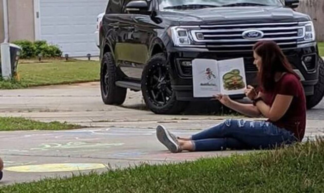 Δασκάλα γίνεται viral για έναν συγκινητικό λόγο (pic) 