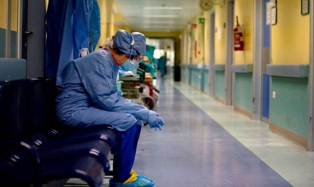 Κορονοϊός Ιταλία: Δράμα δίχως τέλος - Αυξήθηκαν οι θάνατοι και τα νέα κρούσματα το τελευταίο 24ωρο