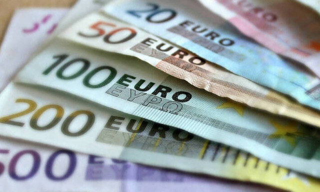 ΟΠΕΚΑ- Επιδόματα: Πότε θα καταβληθούν στους δικαιούχους - Αναλυτικά οι ημερομηνίες 