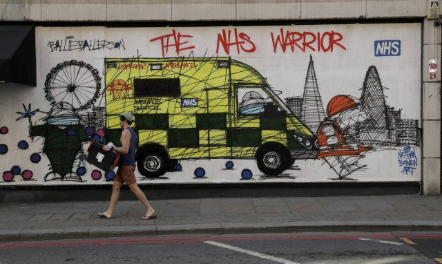 Κορονοϊός Βρετανία: Δεν έχει τέλος το δράμα! 684 νεκροί σε ένα 24ωρο