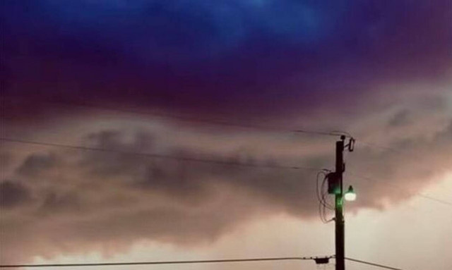 Τρόμος στον ουρανό - Έμειναν με το στόμα ανοιχτό (pics)