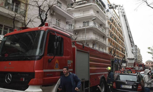 Φωτιά σε διαμέρισμα στο Παγκράτι