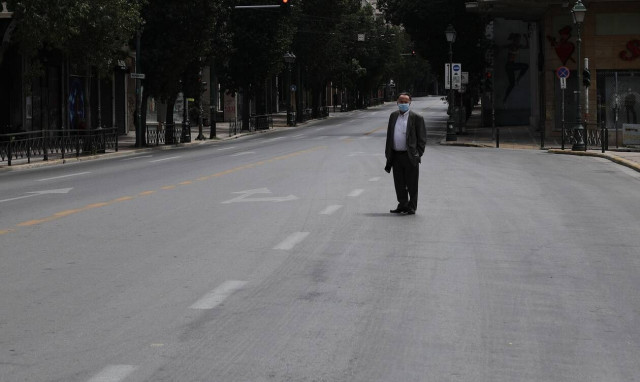 Κορονοϊός:«Κλειδώνει» η σταδιακή άρση των μέτρων - Πότε θα ανοίξουν καταστήματα, καφέ και ξενοδοχεία