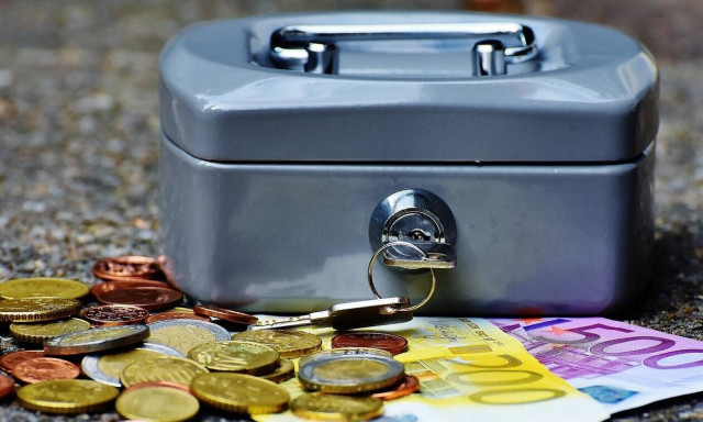 Σταϊκούρας: Στα σκαριά παράταση της διάθεσης του πετρελαίου - Τα 800 ευρώ μπορεί να δοθούν τον Μάιο