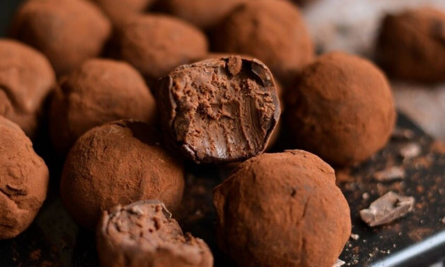 Η συνταγή της ημέρας: Τρουφάκια με σοκολάτα κουβερτούρα