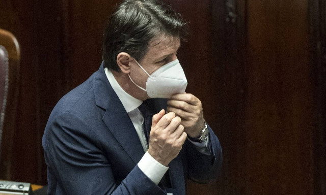 Κορονοϊός Ιταλία: Δεν το ρισκάρει ο Τζουζέπε Κόντε - Τα σχολεία θα ανοίξουν τον Σεπτέμβριο