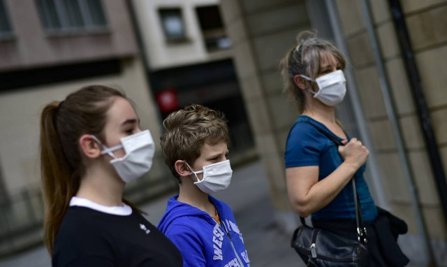 Κορονοϊός Ισπανία: Τα παιδιά βγήκαν σήμερα από το σπίτι για πρώτη φορά εδώ και έξι εβδομάδες