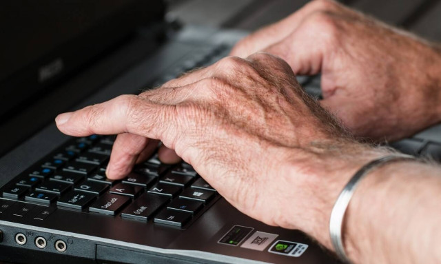 Μέσα σε λίγα δευτερόλεπτα και στο e-mail: Τι είναι η ψηφιακή σύνταξη και πότε θα ξεκινήσει