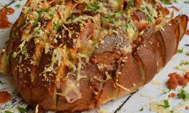 Η συνταγή της ημέρας: Πιτσόψωμο