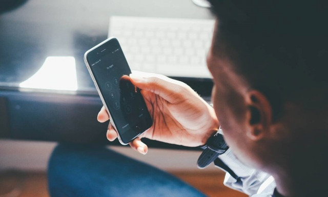 Κορονοϊός: Έκθετη η κυβέρνηση του Ισραήλ - Παράνομη η παρακολούθηση των κινητών από τη Μοσάντ