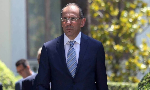 Γεραπετρίτης: Τα σχολεία θα ανοίξουν σταδιακά, μόνο υπό τους όρους των ειδικών