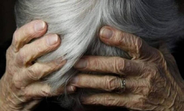 Αμαλιάδα: Τους άφησε στον κάδο… 8.000 ευρώ για δήθεν τροχαίο που προκάλεσε ο γιος της