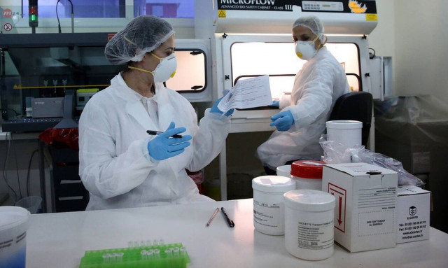 Κορονοϊός: Αυτές είναι οι πέντε κλινικές μελέτες που γίνονται στην Ελλάδα - Πότε θα έρθει το εμβόλιο