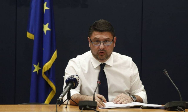 Κορονοϊός – Χαρδαλιάς: Τα περιοριστικά μέτρα κίνησης ισχύουν στο ακέραιο μέχρι τη Δευτέρα (4/5)