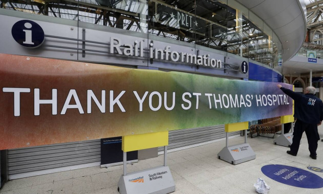 Κορονοϊός Βρετανία: 601 θάνατοι σε ένα 24ωρο - Πάνω από 22.000 νεκροί