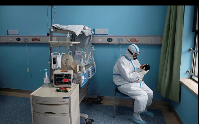 Κορονοϊός: Τα απίστευτα ονόματα που δίνουν στα παιδιά τους λόγω της πανδημίας