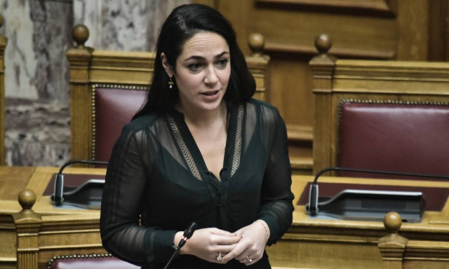 Μιχαηλίδου στο CNN Greece: Νέα μέτρα για στήριξη της εργασίας και διασφάλιση των εισοδημάτων