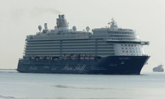 Κορονοϊός: Συναγερμός στο θηριώδες Mein Schiff 3 - Σε καραντίνα σχεδόν 3.000 επιβαίνοντες