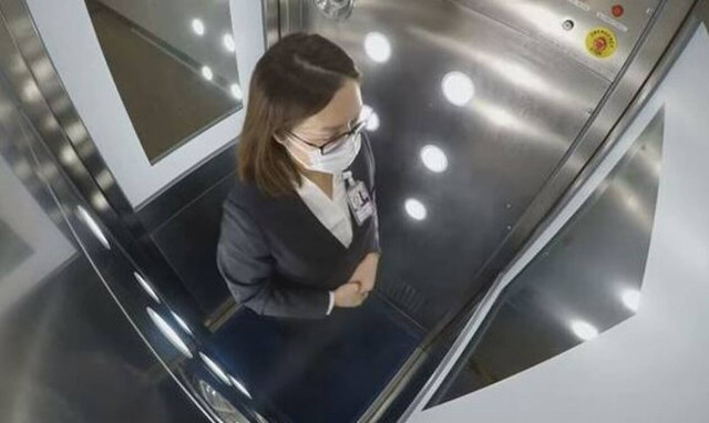 Χονγκ Κονγκ: Θάλαμος σε αεροδρόμιο «σκοτώνει» τον κορονοϊό σε 40" (vid)