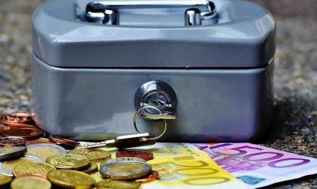 Αποζημίωση ειδικού σκοπού και τον Μάιο: Ποιοι είναι οι δικαιούχοι - Πότε και πόσα χρήματα θα πάρουν 