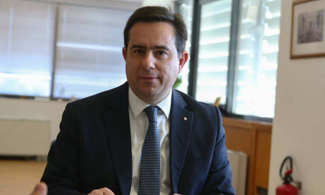 Στη Μυτιλήνη την Κυριακή ο Μηταράκης -Θα επισκεφτεί το ΚΥΤ Μόριας